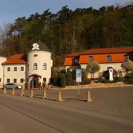 Hotel Zamecek Pod Hradem Stary Jicin 111 Exteriör bild
