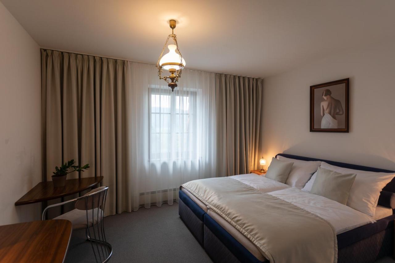 Hotel Zamecek Pod Hradem Stary Jicin 111 Exteriör bild