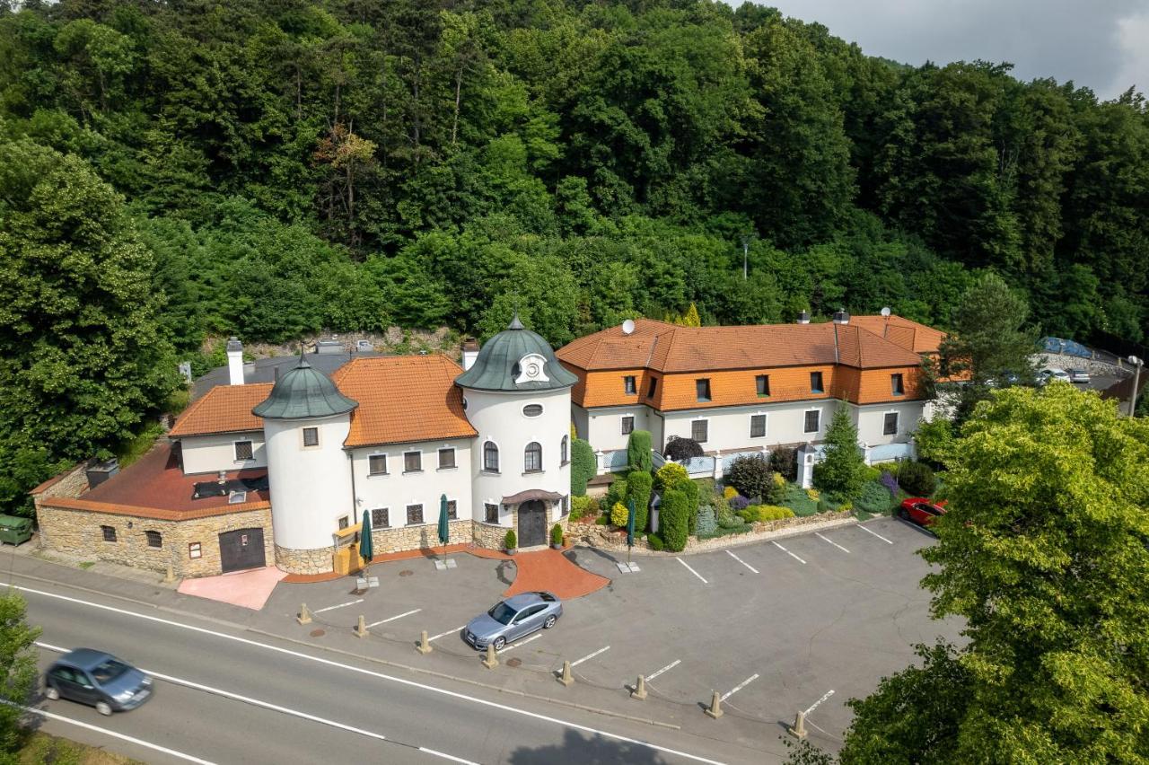 Hotel Zamecek Pod Hradem Stary Jicin 111 Exteriör bild